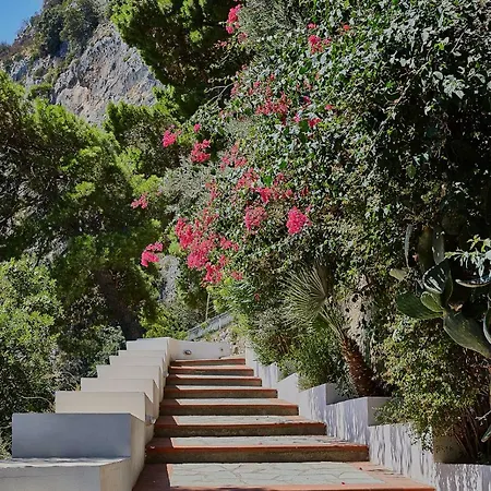 Leonardo Holiday home *