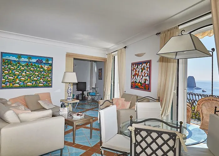 Leonardo Casa de Férias Capri